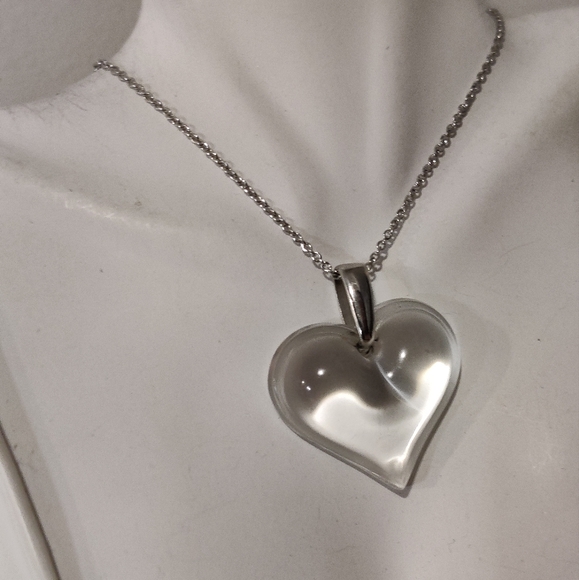 Stunning Clear Crystal Lalique Heart Necklace - Picture 8 of 16
